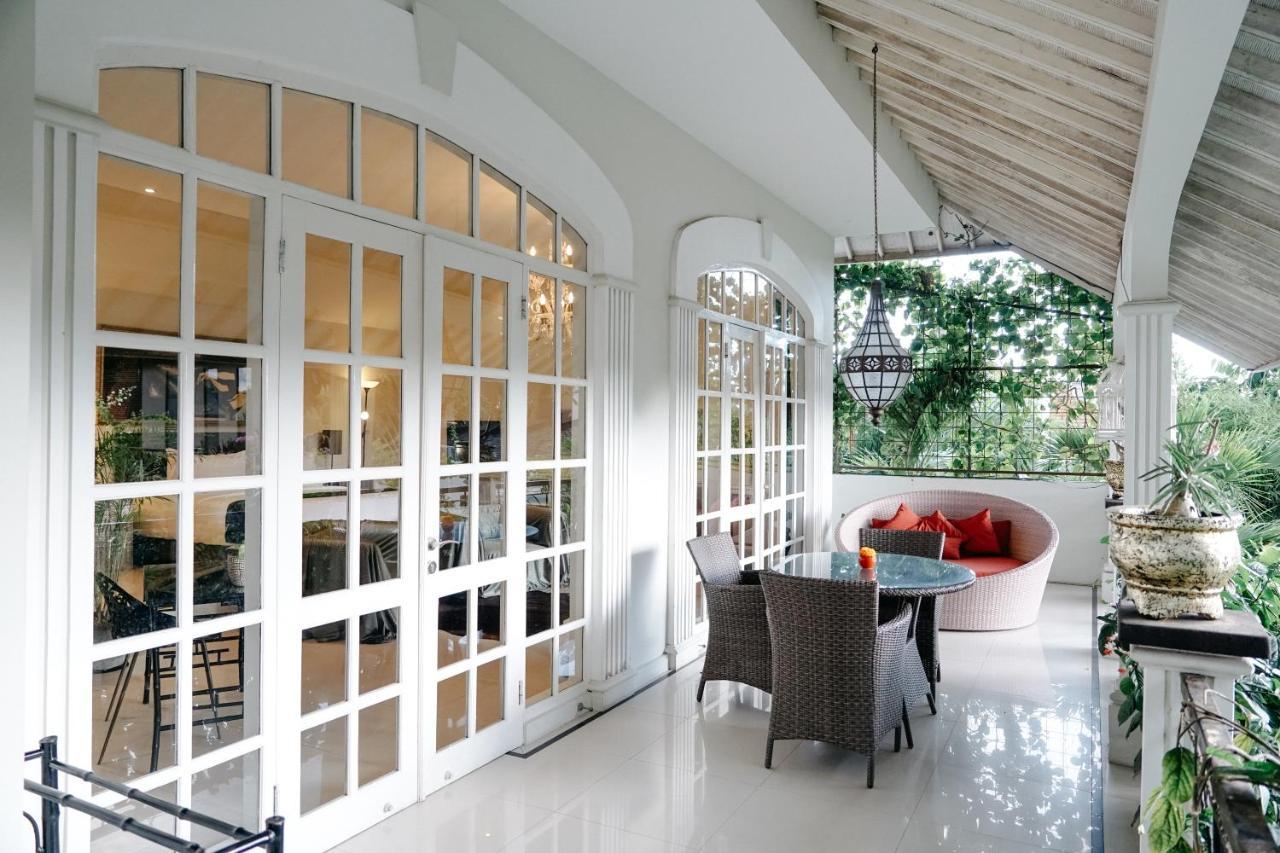 Casa Artista By Kresna Hospitality Hotell Seminyak Exteriör bild
